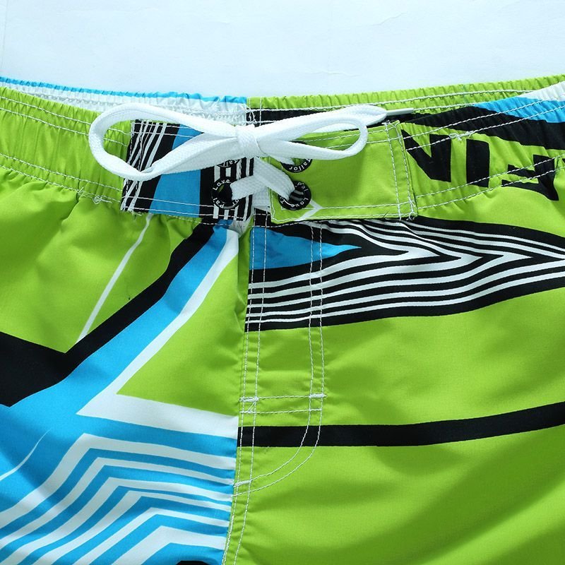 Men Color Blocking Loose Casual Beach Shorts