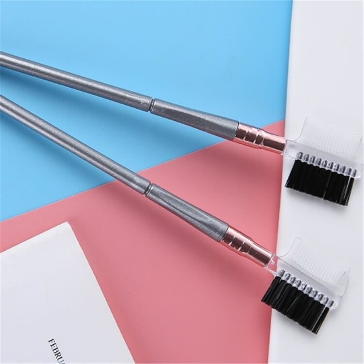 Women Fashion Eyelash Makeup Brush